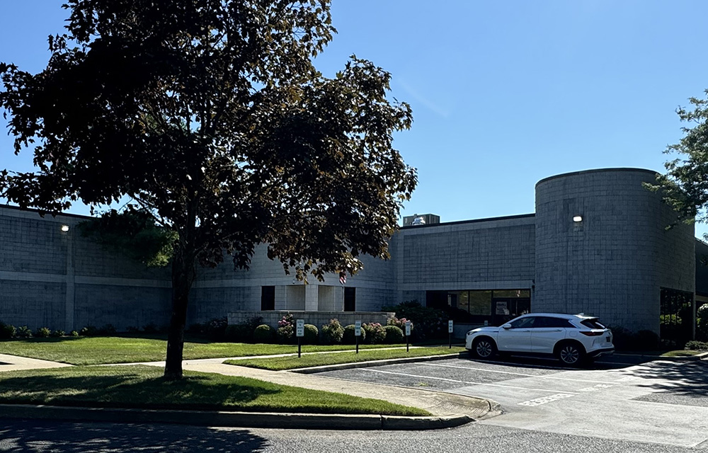 CAMCO Commercial Real Estate LLC completes 54,750 s/f industrial lease at 100 Colin Drive